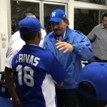 Presidente Daniel Ortega se reúne con selección de béisbol Sub-14