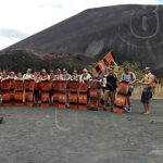 Turistas maravillados por experiencia en el Volcán Cerro Negro