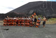 Turistas maravillados por experiencia en el Volcán Cerro Negro