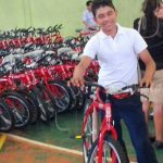 Nueva Guinea: Estudiantes reciben bicicletas