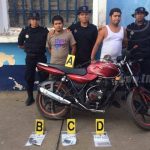 Chinandega: Policía captura a dos ladrones que operaban en motocicletas