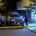 Managua: Sujetos balean a comerciante en la entrada de su casa, en residencial Rubenia