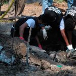 Encuentran 14 cadáveres en fosa clandestina en México