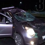 Conductora y acompañante sobreviven a aparatoso accidente