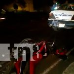 Vehículo estacionado por desperfectos mecánicos provoca accidente en Diriamba nicaragua, carazo, accidente de tránsito, desperfectos mecánicos,