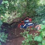 Hombre se fractura al caer en cauce de San Judas