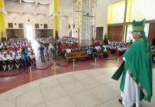 Cardenal Brenes preside eucaristía con los colegios católicos
