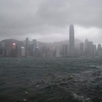Emiten alerta de nivel 8 en Hong Kong y Macao por tifón Pakhar
