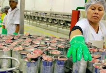 Perú lanza alerta sanitaria por conservas de pescado con gusanos