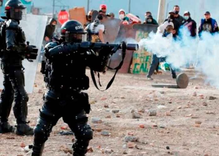 Colombia, nueva represión, heridos, detenidos