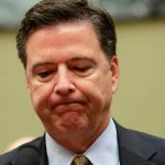 ¿Qué le espera al exdirector del FBI Comey?
