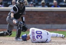 Mets: Conforto se disloca hombro al hacer swing