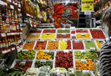 Baja confianza de consumidor en EEUU