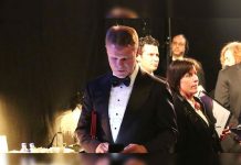 Contadores no podrán usar celulares en los Oscar tras error