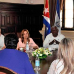 Cuba y El Salvador destacan relaciones de cooperación