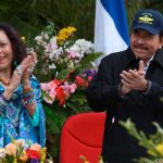 Daniel y Rosario saludan a las madres nicaragüenses