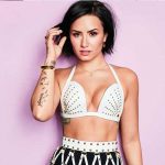 Demi Lovato se disfraza de Selena Quintanilla y el parecido es asombroso