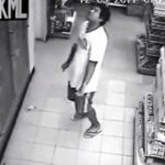 Captan espeluznante posesión demoníaca en un supermercado
