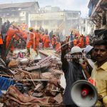 Finalizan rescate en derrumbe en Mumbai con  33 muertos