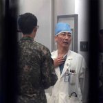 Hallaron gran lombriz intestinal en soldado norcoreano desertor