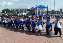Inician desfiles patrios