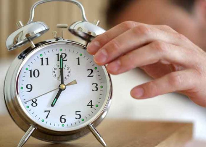 desper reino unido, despertador, madre, voz,