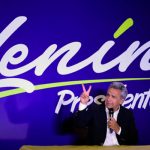 Resultados preliminar en Ecuador dan la ventaja a Lenín Moreno