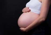 Glucosa alta durante embarazo aumenta riesgo cardíaco del feto