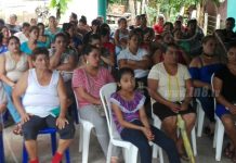 Entregan microcréditos a familias de Nueva Guinea