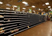 Texas demanda a tres empresas por subir precios durante huracán Harvey