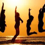 Estas son las dos edades más felices de nuestra vida, según la ciencia