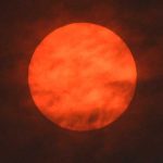 «¡Se acerca el apocalipsis!»: El cielo del Reino Unido se volvió rojo (FOTOS)