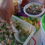 Feria del mar y hortalizas en plaza 22 de agosto