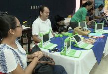 Comunidad educativa y padres participan en foro sobre educación digital
