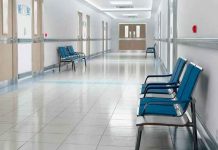 Hospital en Francia transmite una «película para adultos» en la sala de espera video, viral, francia, pelicula, pornografia, insolito, emergencias,