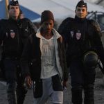 Francia reconoce faltas en la acción policial con los inmigrantes en Calais