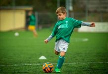 ¿Por qué jugar fútbol es beneficioso para los adolescentes?