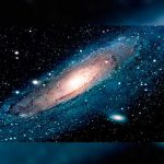 Descubren galaxia lejana mil veces más luminosa que la Vía Láctea