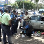 Detienen a taxista con varios tacos de marihuana en El Zumen
