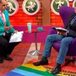 Video: Pastor chileno pisotea bandera gay en televisión