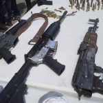 Decomisan fusiles y arrestan pandilleros en Honduras