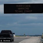 Trump declara estado de catástrofe natural en Texas por el huracán Harvey