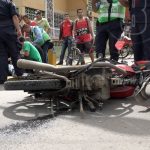 Managua: Motociclista casi mata a su esposa e hija