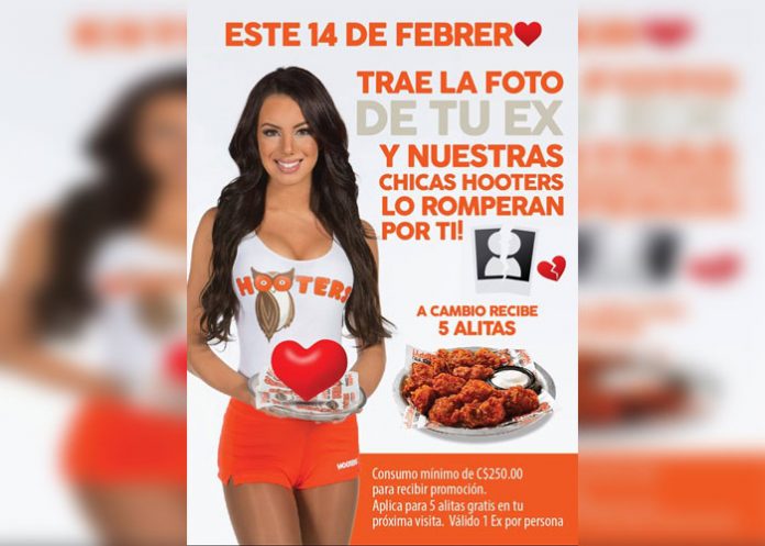 hooters01_npFJOYb