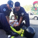 Choque entre moto y camioneta en la Rotonda Hugo Chávez