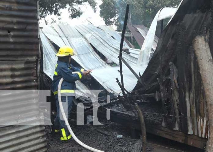 nicaragua, incendio, leon, vivienda, casa,