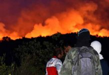 Ceden vientos, se facilita la lucha contra incendios en EEUU