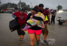 Trump planea viaje a Texas para evaluar daños de huracán Harvey
