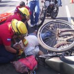 Ciclista lesionado al ser atropellado en la Cuesta El Plomo