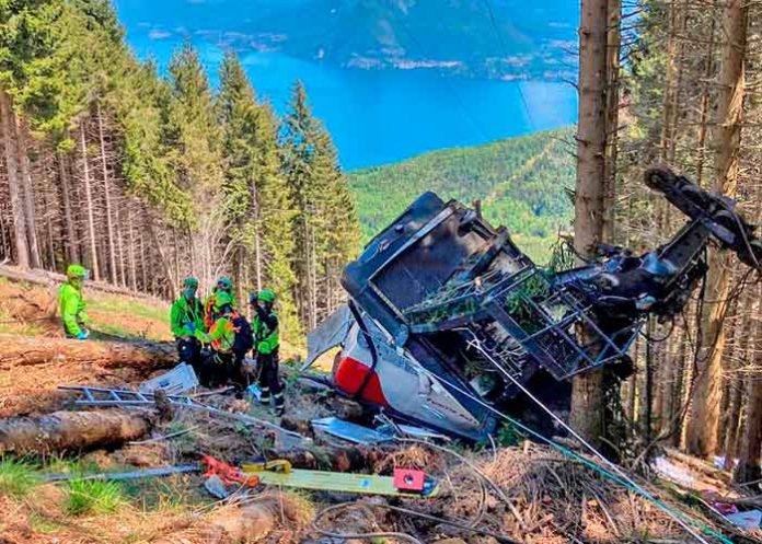 Italia, tres detenidos, teleférico, accidente ,